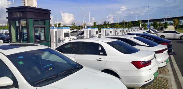 Ang aming bagong negosyo sa pag-export ng sasakyan ng enerhiya ay kasalukuyang patuloy na sumusulong