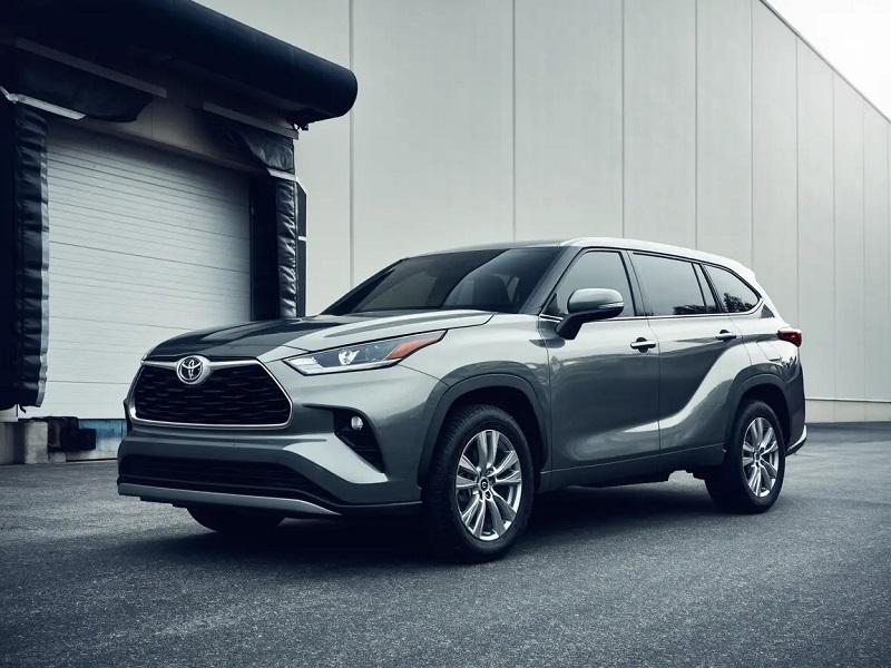 Ang Toyota Highlander ay mahusay na nagbebenta sa loob ng bansa at lumalawak sa buong mundo